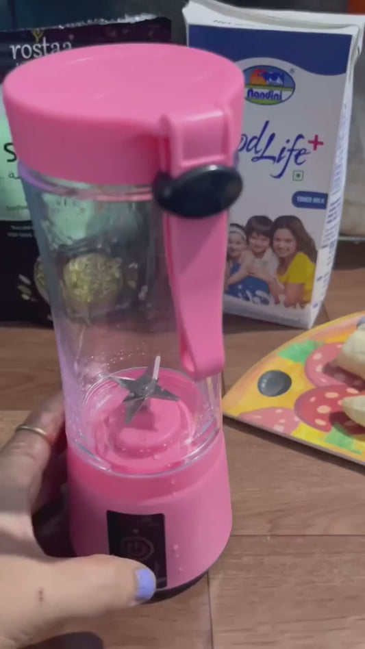 The USB Rechargeable Juicer & Mixer: Fresh Drinks, Zero Cords.